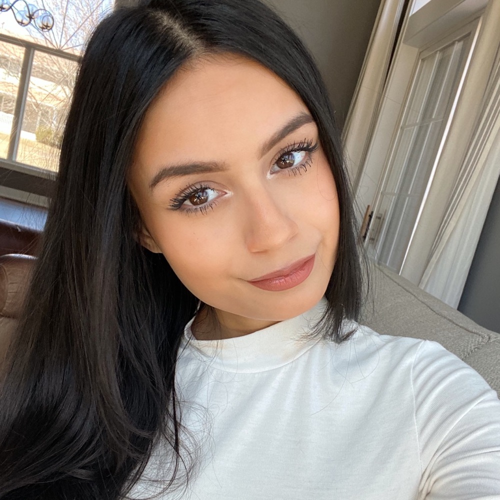 Meet your Posher, Ilianna